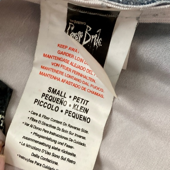 RARE 2005 Corpse Bride Deluxe Costume. Size Small - Picture 6 of 16